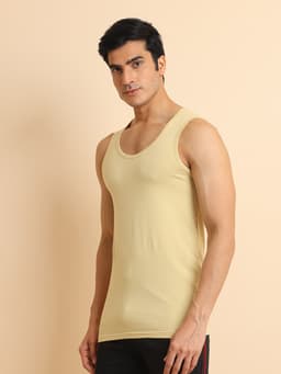 BASIC STRETCHABLE VEST - BEIGE